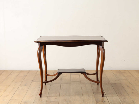 サイドテーブル