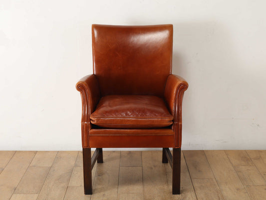 レザーアームチェア