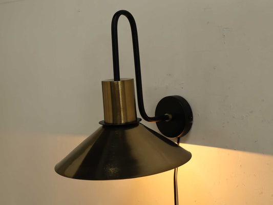 ウォールランプ