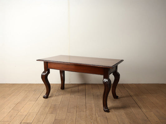 フレンチテーブル