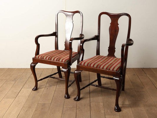 Q/Aアームチェア