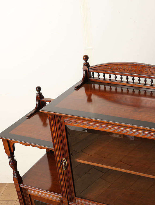 ヴィクトリアンキャビネット