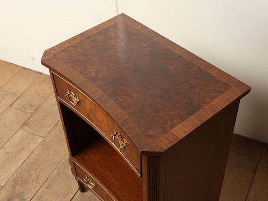 コンケイブベッドサイドチェスト