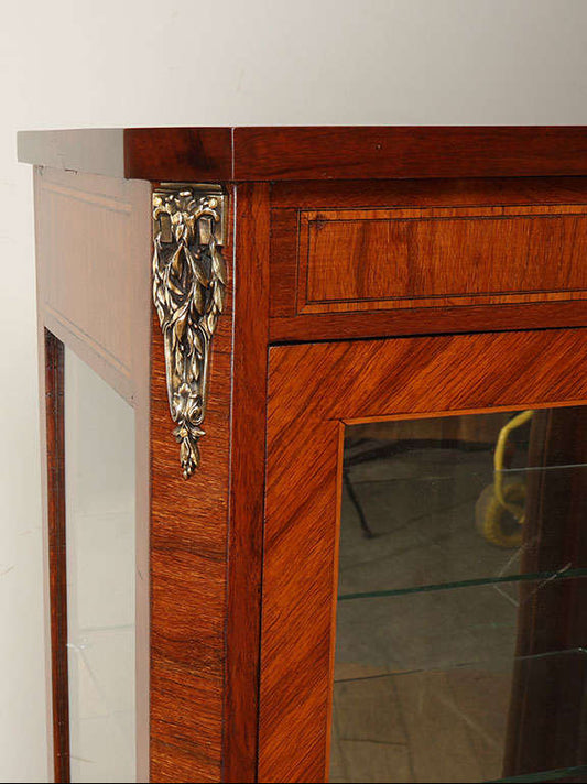 フレンチキャビネット