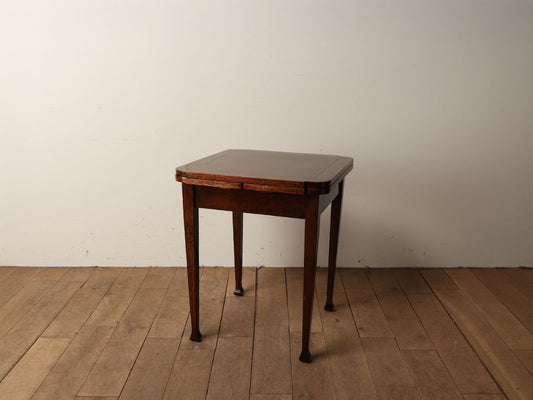 スモールドローリーフテーブル