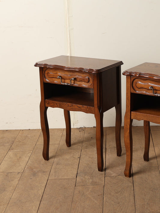 フレンチベッドサイドチェスト