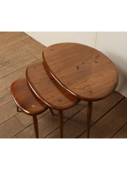 ERCOL ネストテーブル