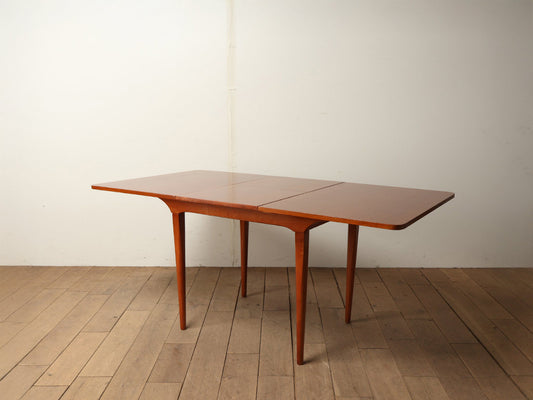 エクステンションテーブル