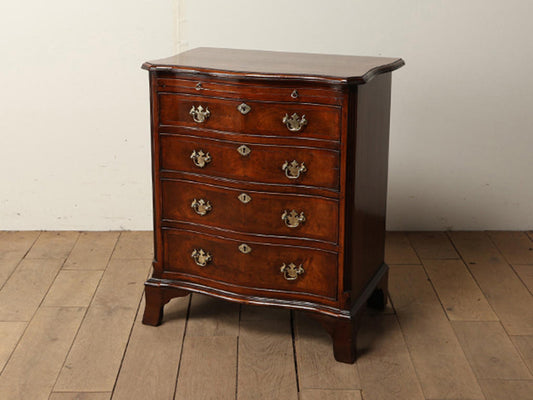 MAPLE & CO サーペンタインチェスト