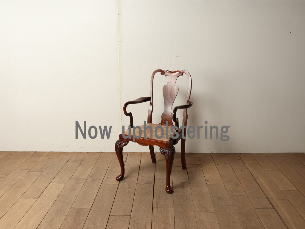 イギリス アンティーク 家具 アームチェア クイーンアンチェア 4536e イギリス アンティーク 家具 アームチェア クイーンアンチェア