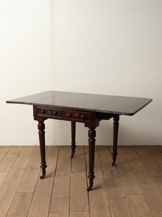 ヴィクトリアンフリップアップテーブル