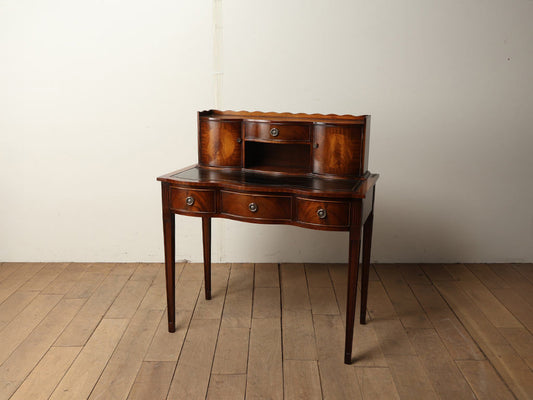 レザートップライティングデスク