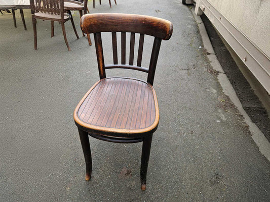 ベントウッドチェア カフェ