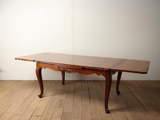 フレンチドローリーフテーブル