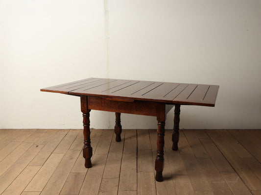 ドローリーフテーブル