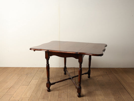 サプライズドテーブル