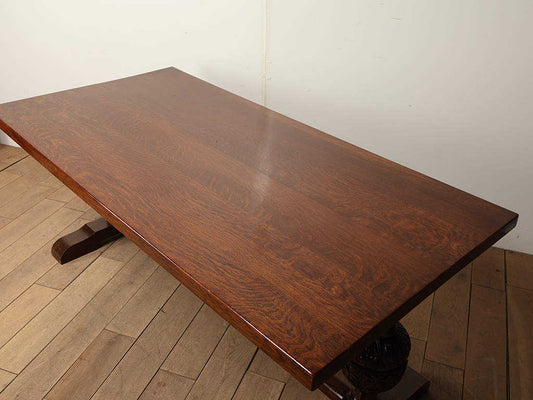 リフェクトリーテーブル