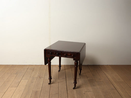 ヴィクトリアンフリップアップテーブル