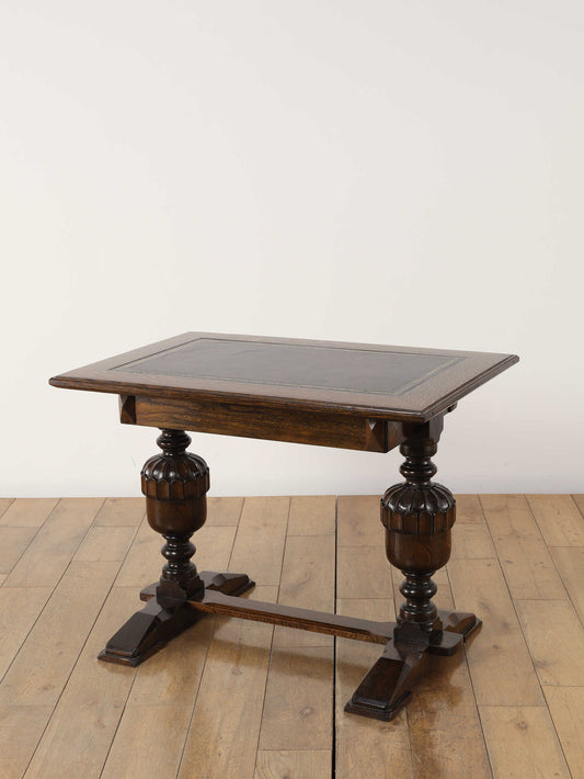 レザートップテーブル