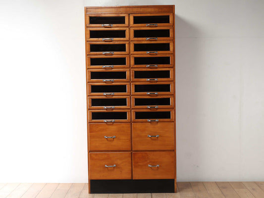 シャツキャビネット