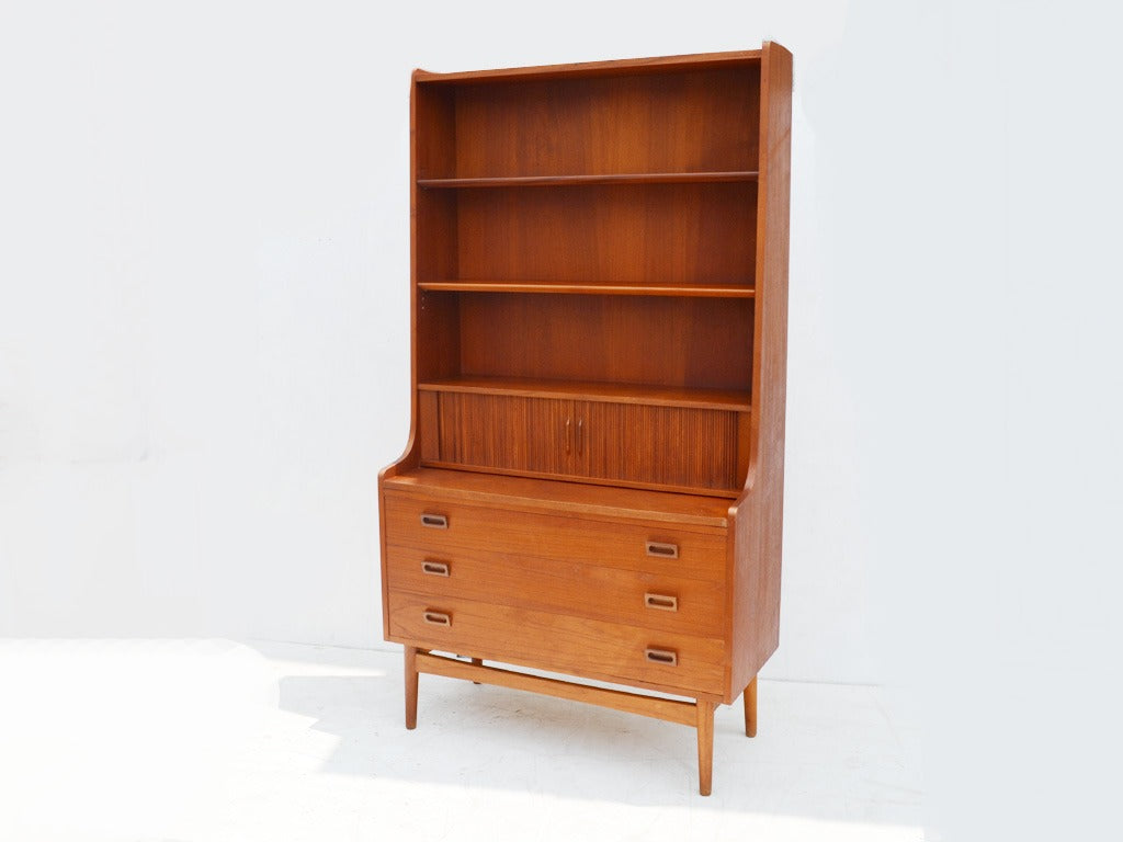 英国アンティーク 本棚 Lloyd’s Antiques ブックシェルフ 英国アンティーク 本棚 Lloyd's Antiques ブックシェルフ ロイズ