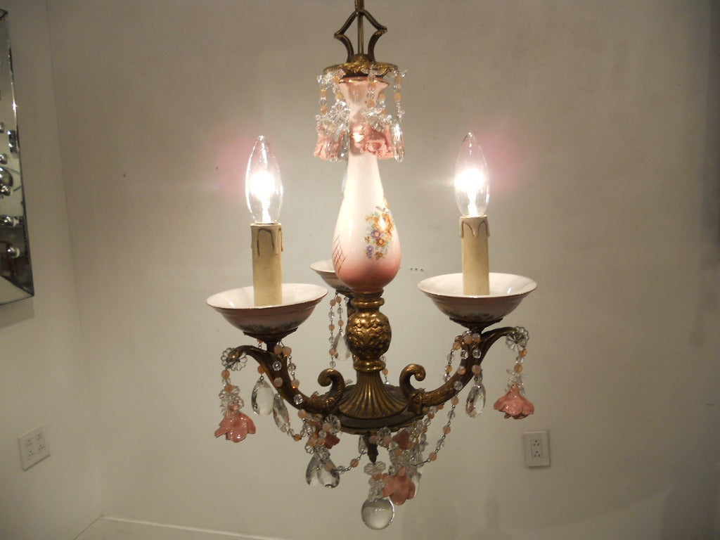 シャンデリア ピンク | ロイズ・アンティークス | ヨーロッパの