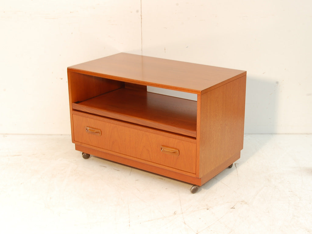 G-PLANテレビボード | ロイズ・アンティークス | ヨーロッパの