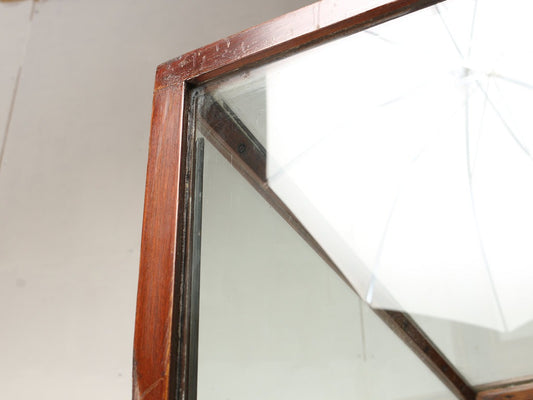 Q/Aディスプレイキャビネット