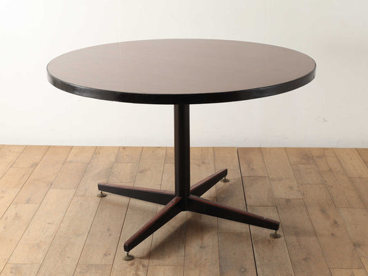 イタリアンラウンドテーブル