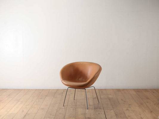 ARNE JACOBSEN ポットチェア