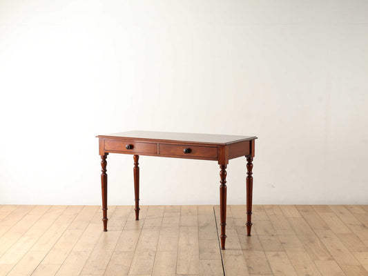 ヴィクトリアンサイドテーブル