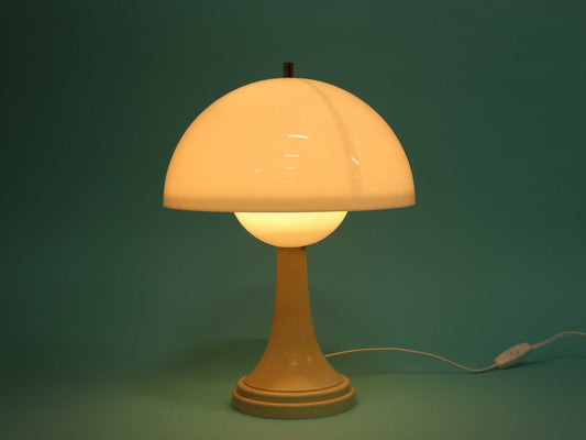 テーブルランプ