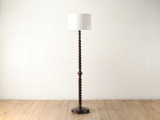 バーリーツイストフロアランプ