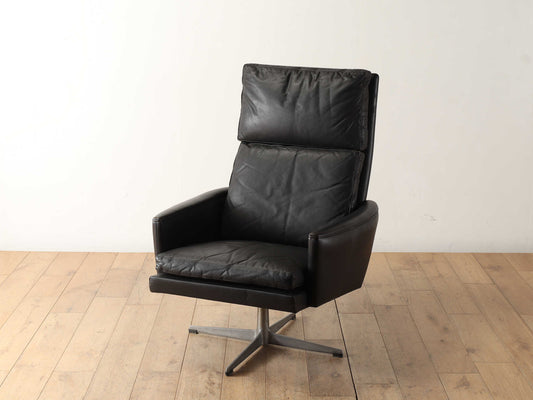 レザーアームチェア