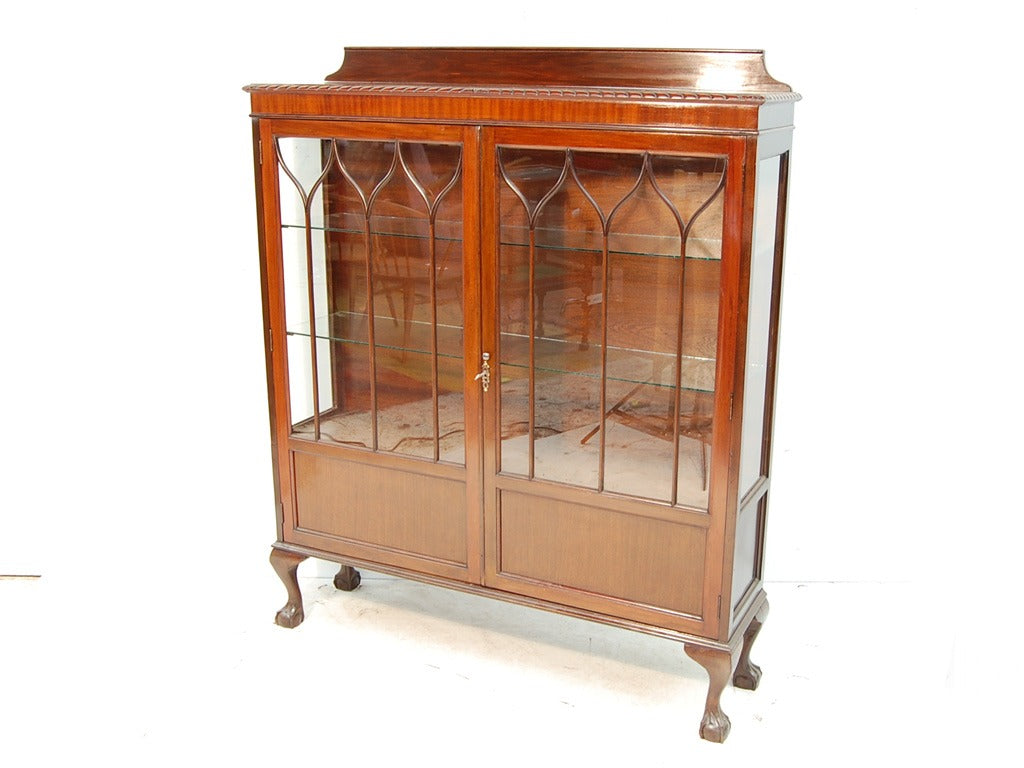 チャイナキャビネット | ロイズ・アンティークス | ヨーロッパの