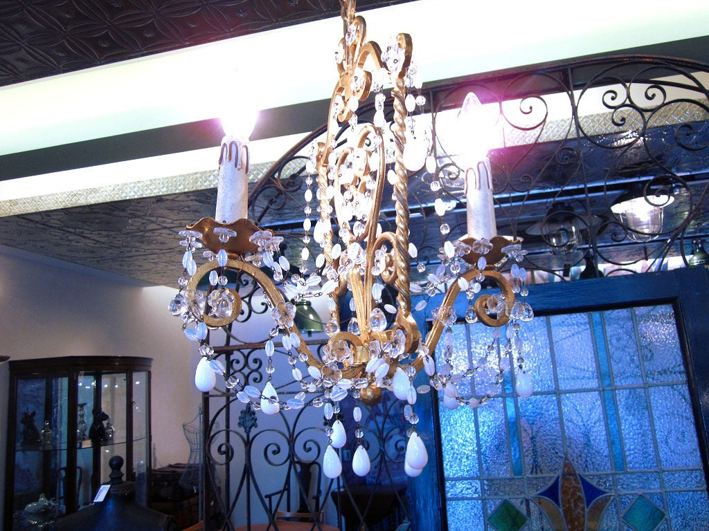 シャンデリア ホワイト | ロイズ・アンティークス | ヨーロッパの