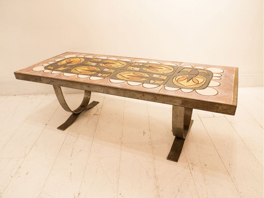 タイルトップコーヒーテーブル | ロイズ・アンティークス | ヨーロッパ