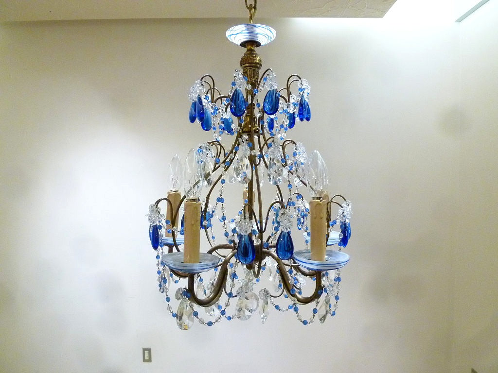 シャンデリア ブルー | ロイズ・アンティークス | ヨーロッパの
