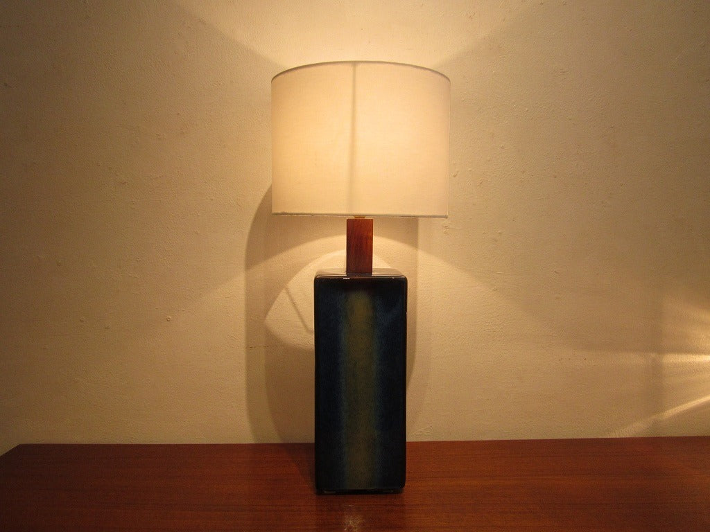 ポーセリンテーブルランプ | ロイズ・アンティークス | ヨーロッパの