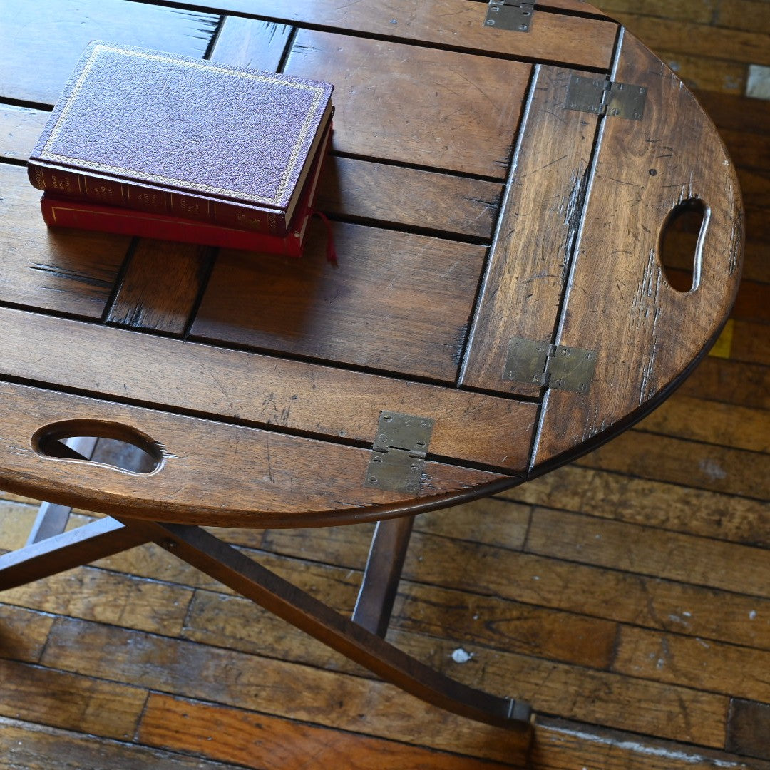 エゴイスト：静謐な時を紡ぐ家具たち。