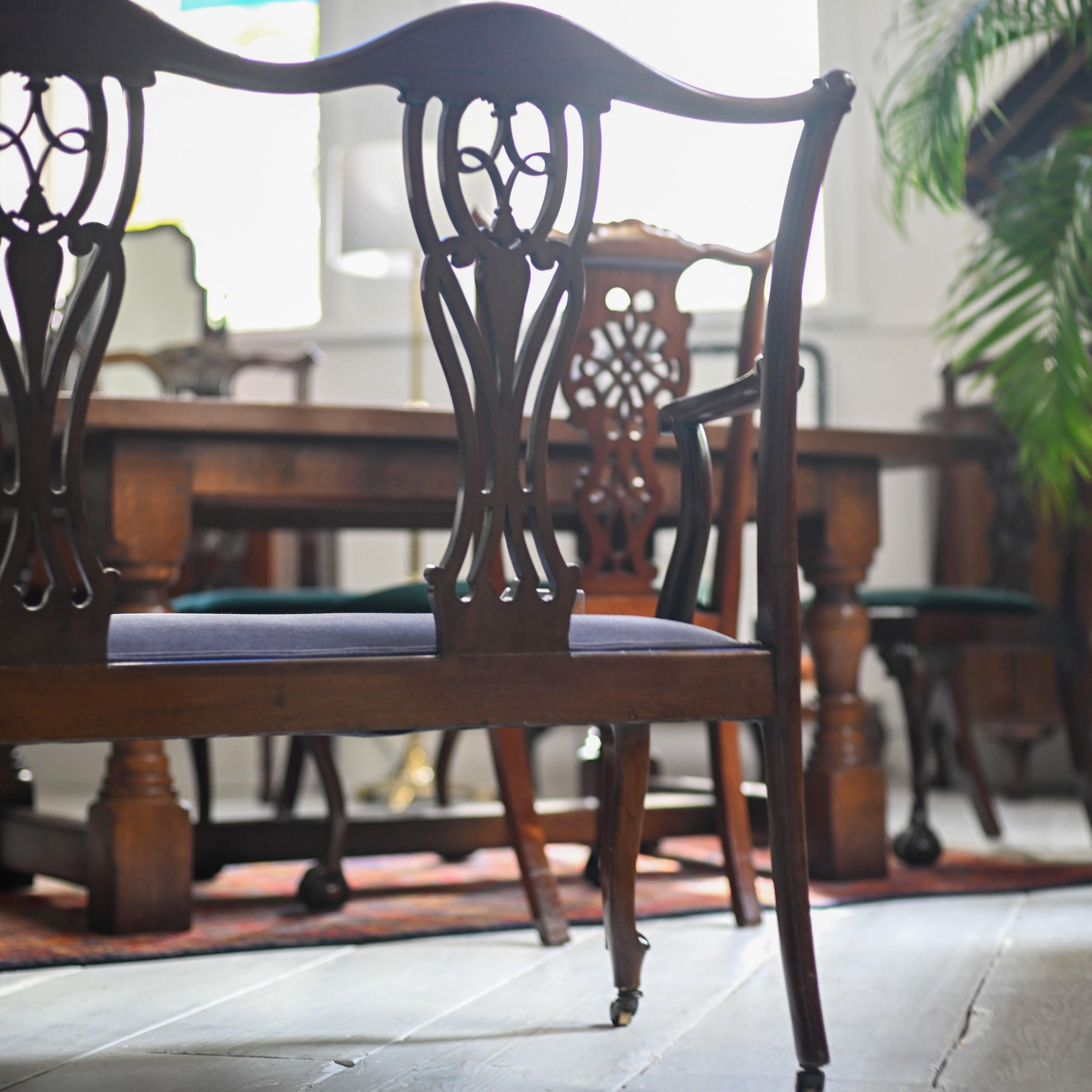 ロイズ・アンティークス 神戸 | ロイズ・アンティークス | ヨーロッパ