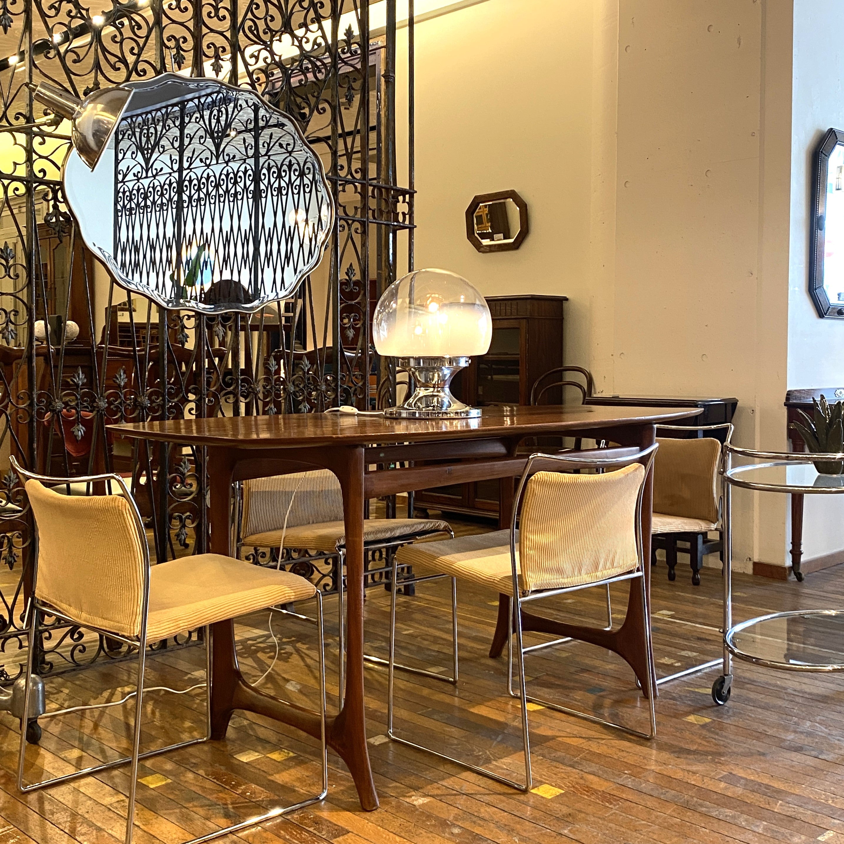 エゴイスト：Italian Dining Chair