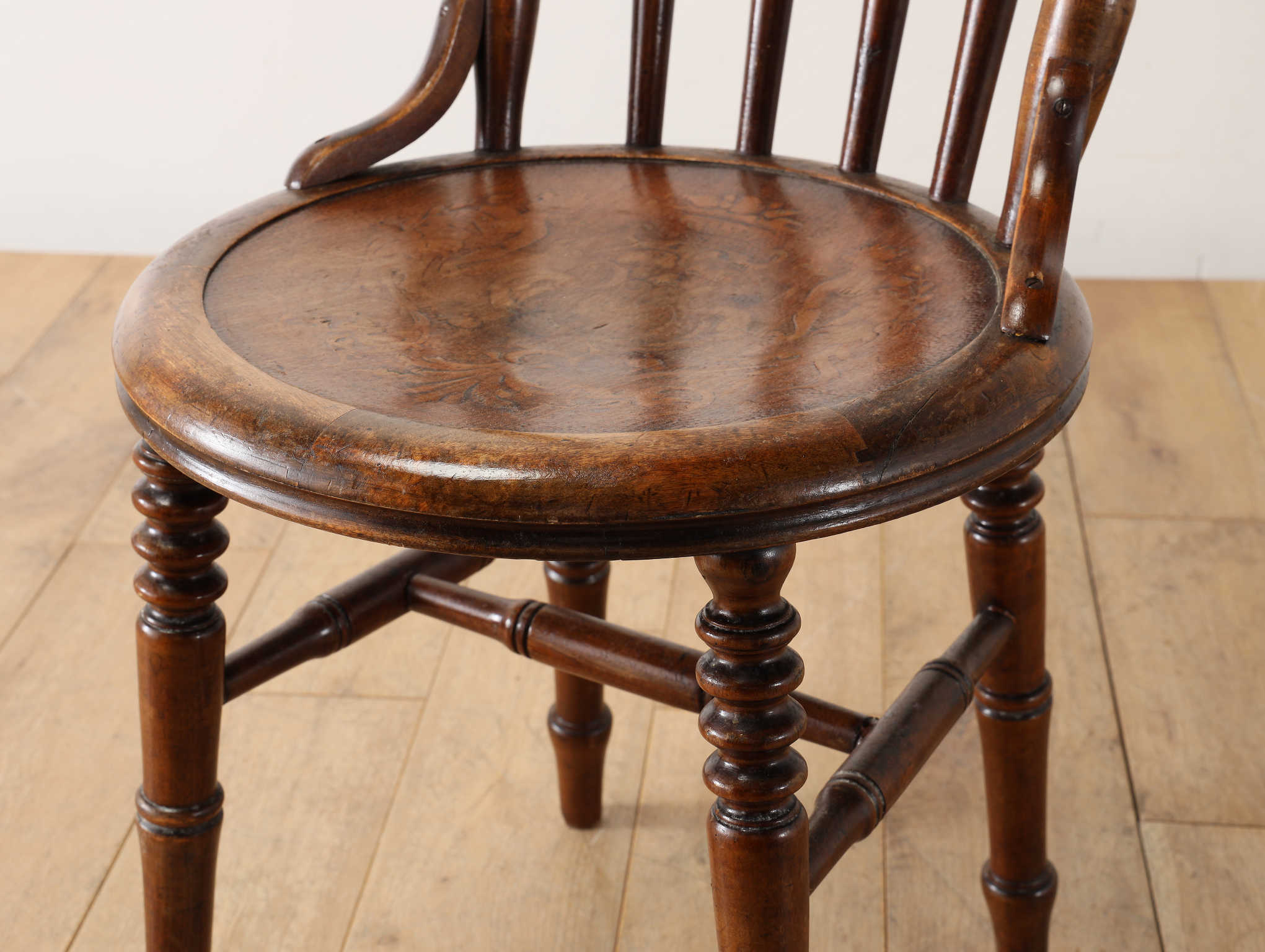 ベントウッドチェア スピンドル | ロイズ・アンティークス