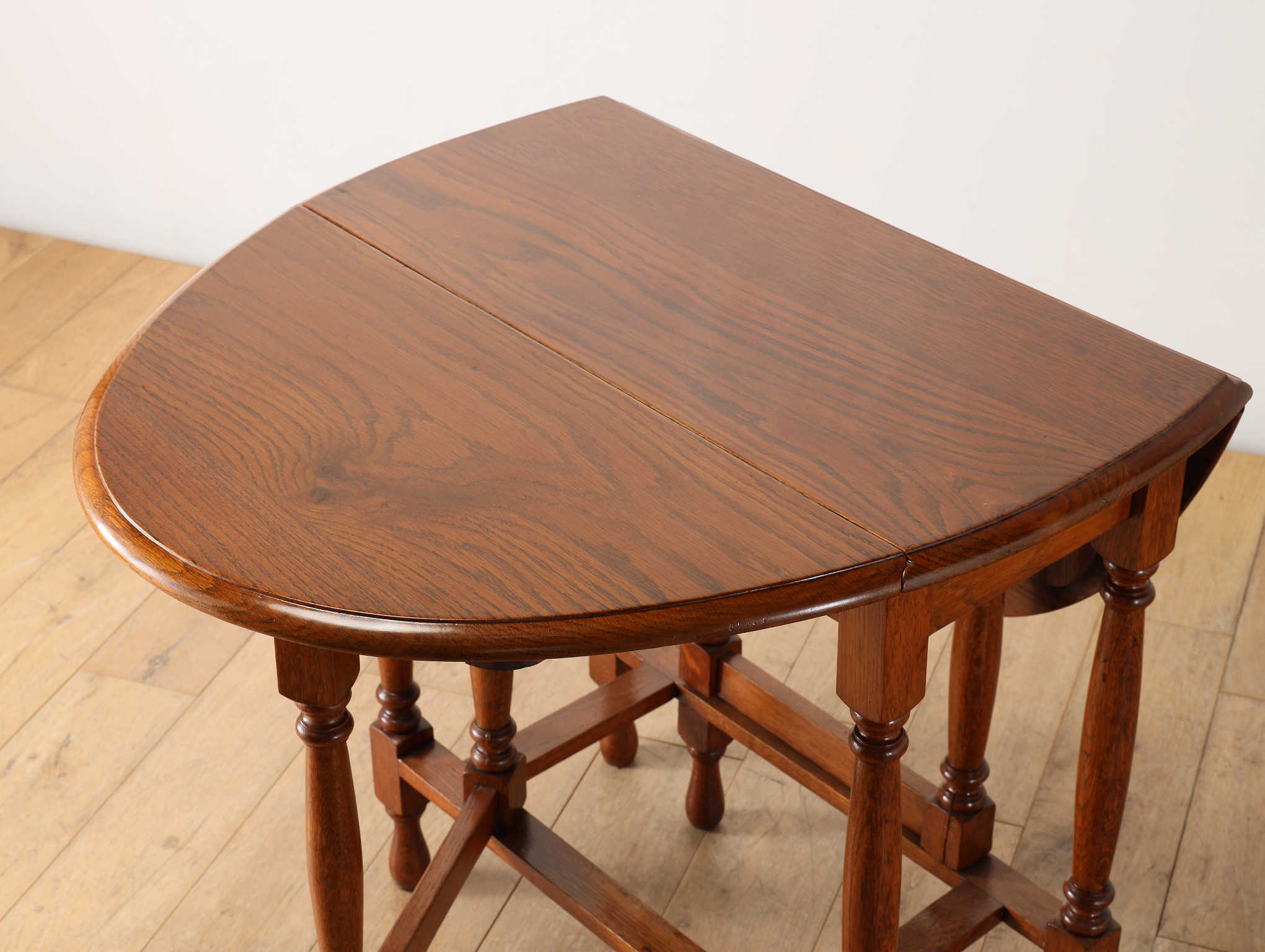 ゲートレッグテーブル | ロイズ・アンティークス | ヨーロッパの