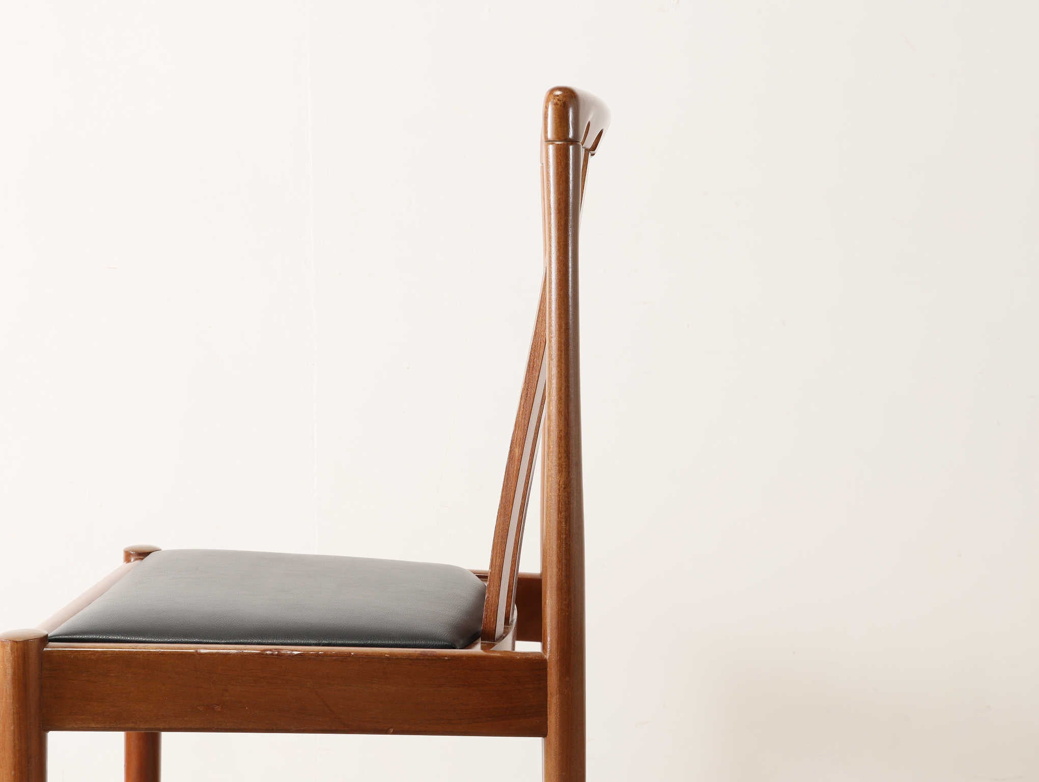 イカスルメ　Meredew 　英国ビンテージ家具 MEREDEW ダイニングチェア | ロイズ・アンティークス