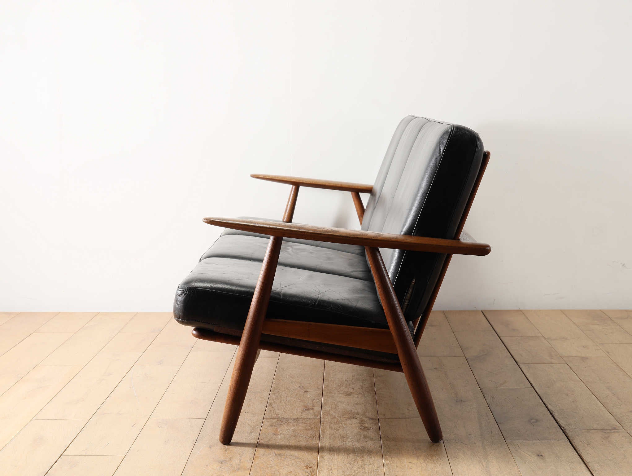 HANS J. WEGNER | ハンス・J・ウェグナー | ロイズ