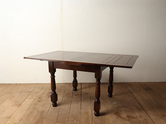 ドローリーフテーブル