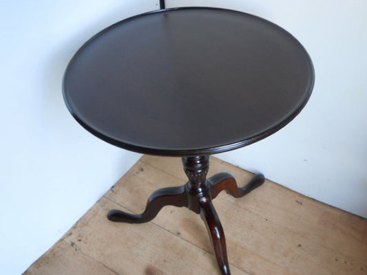 ティルトップテーブル