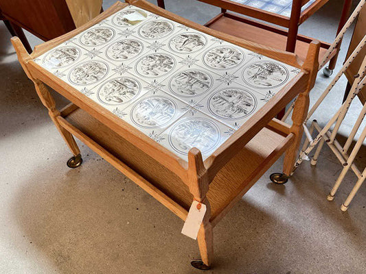 HENRY KJAERNULF タイルトップティーカート