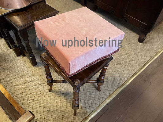 ピアノスツール